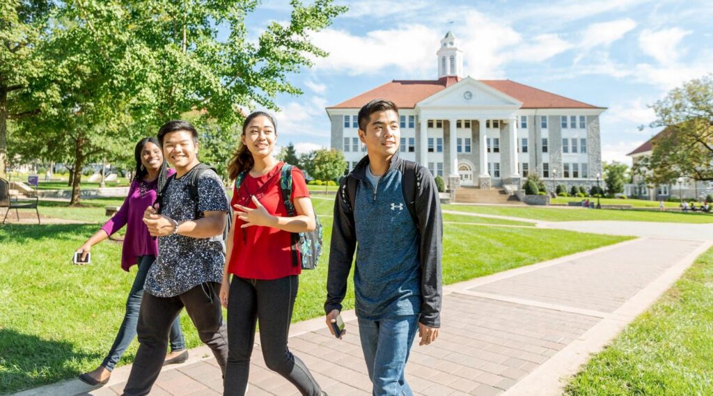 US Student Visas for Indians Decline